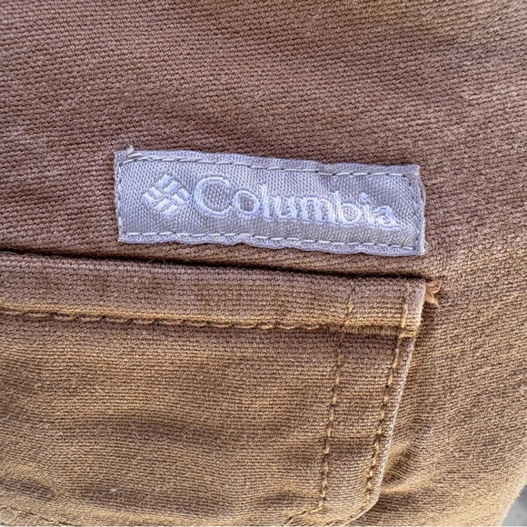 Columbia Sportswear Company Men's Tan Shorts SZ 40 - Picture 3 of 7